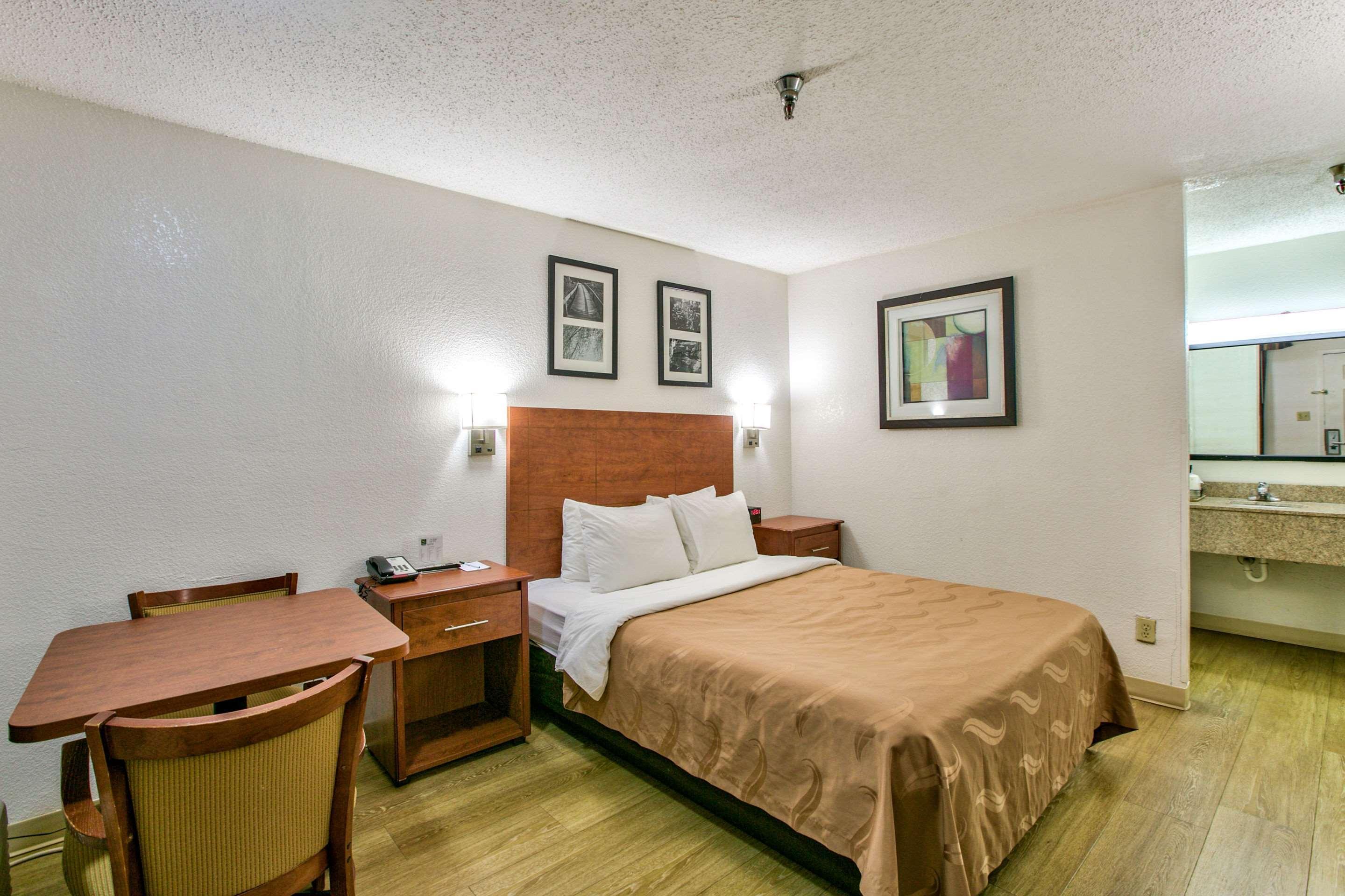 Quality Inn Tallahassee Near University Esterno foto