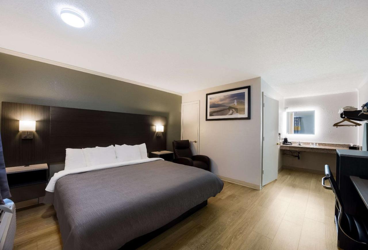 Quality Inn Tallahassee Near University Esterno foto