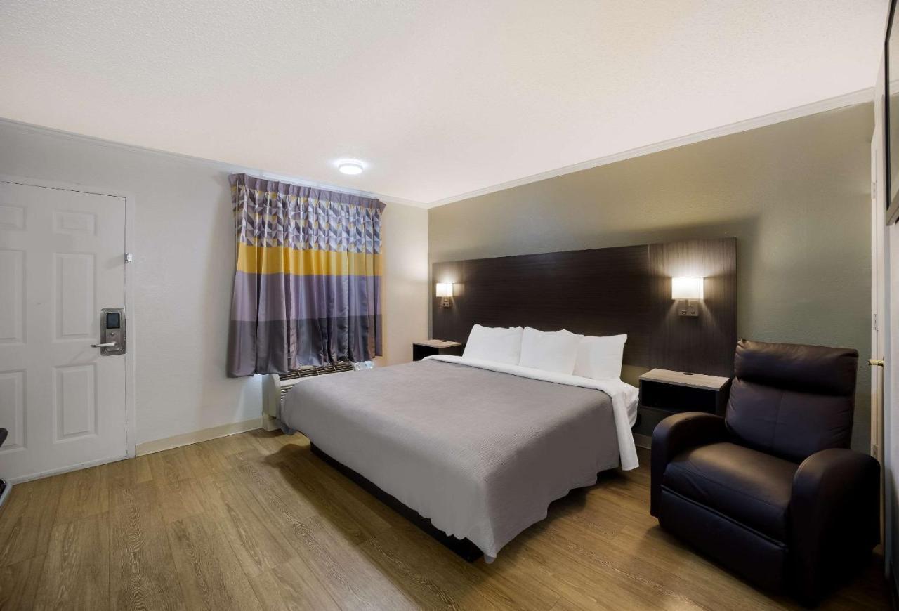 Quality Inn Tallahassee Near University Esterno foto