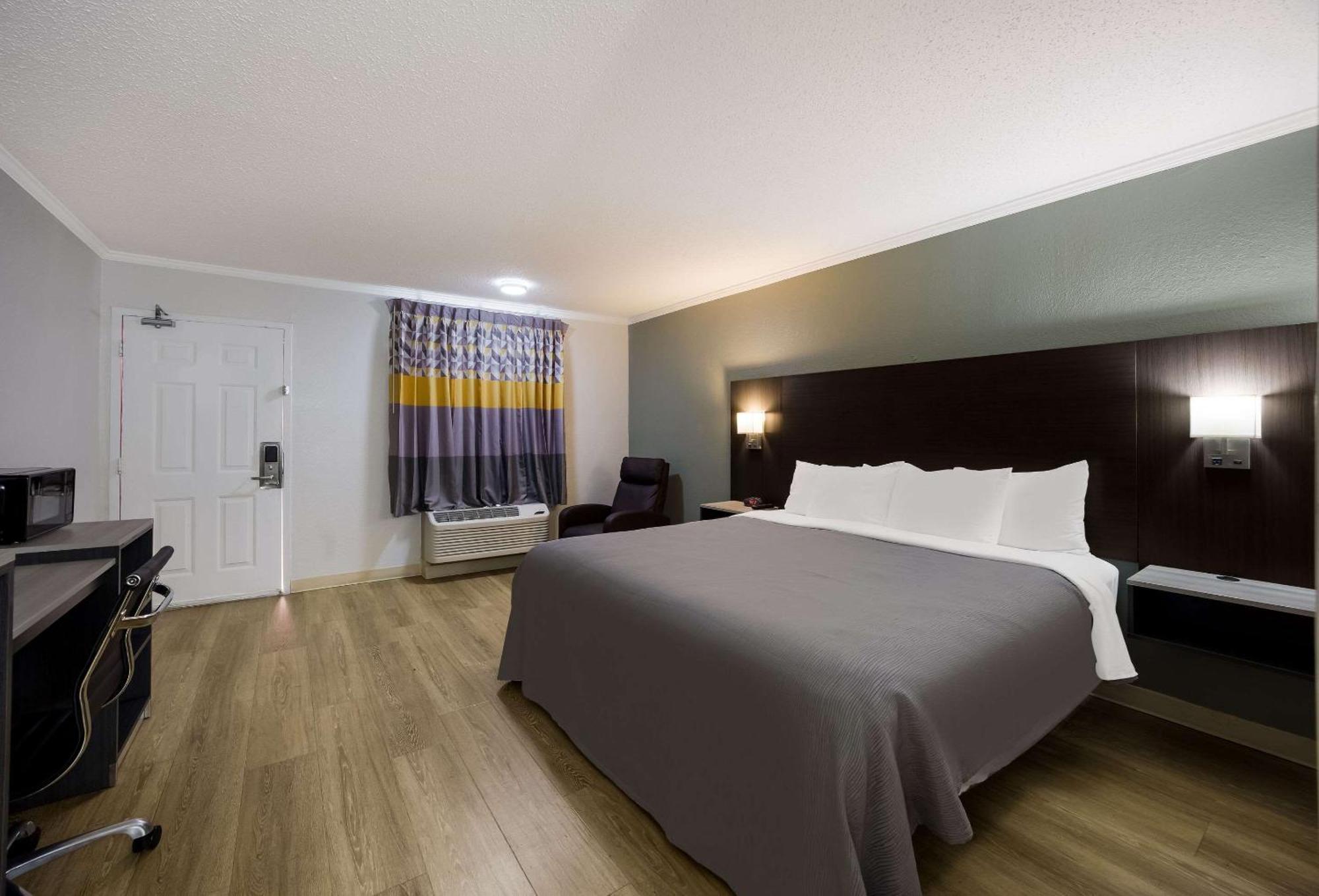 Quality Inn Tallahassee Near University Esterno foto