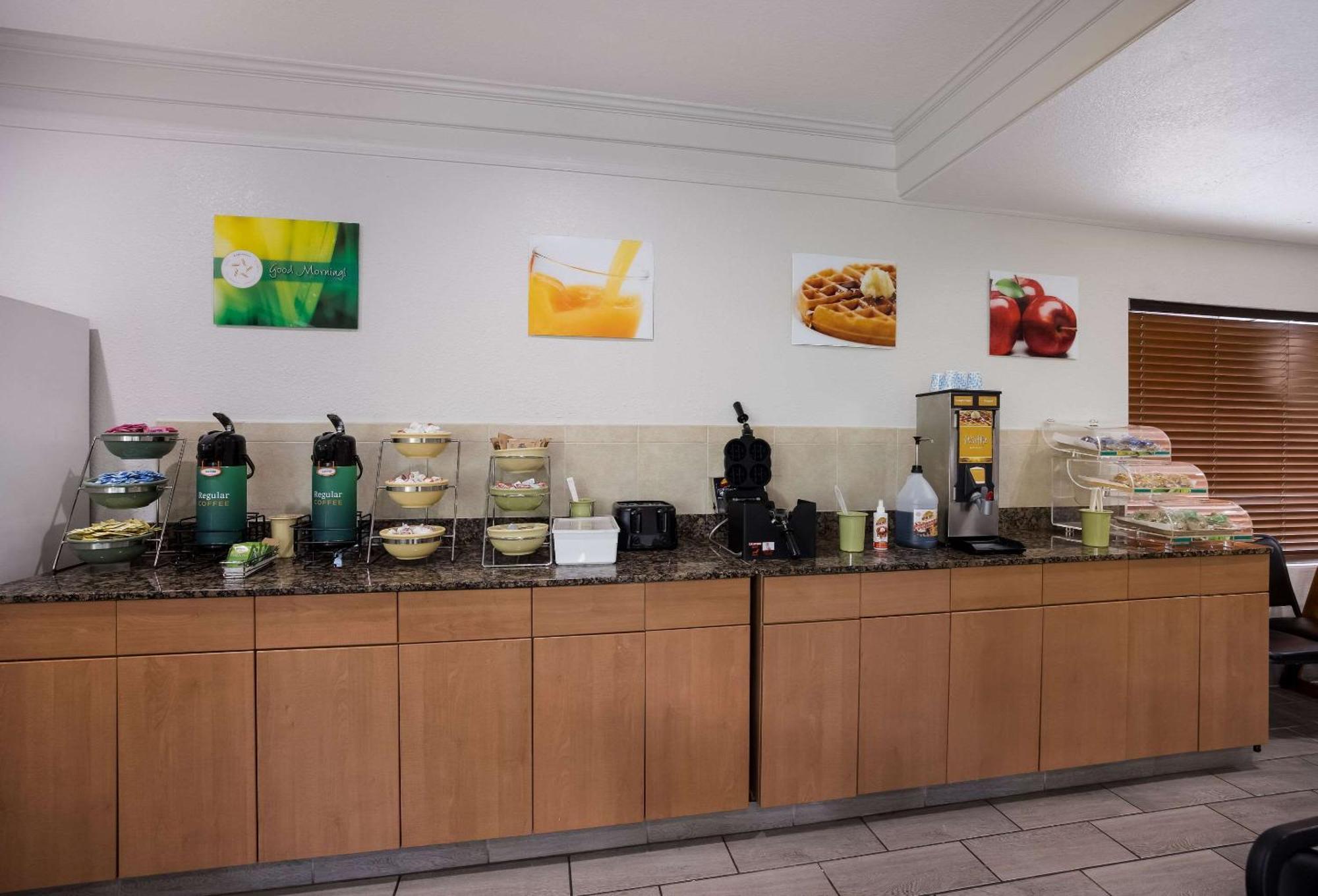 Quality Inn Tallahassee Near University Esterno foto