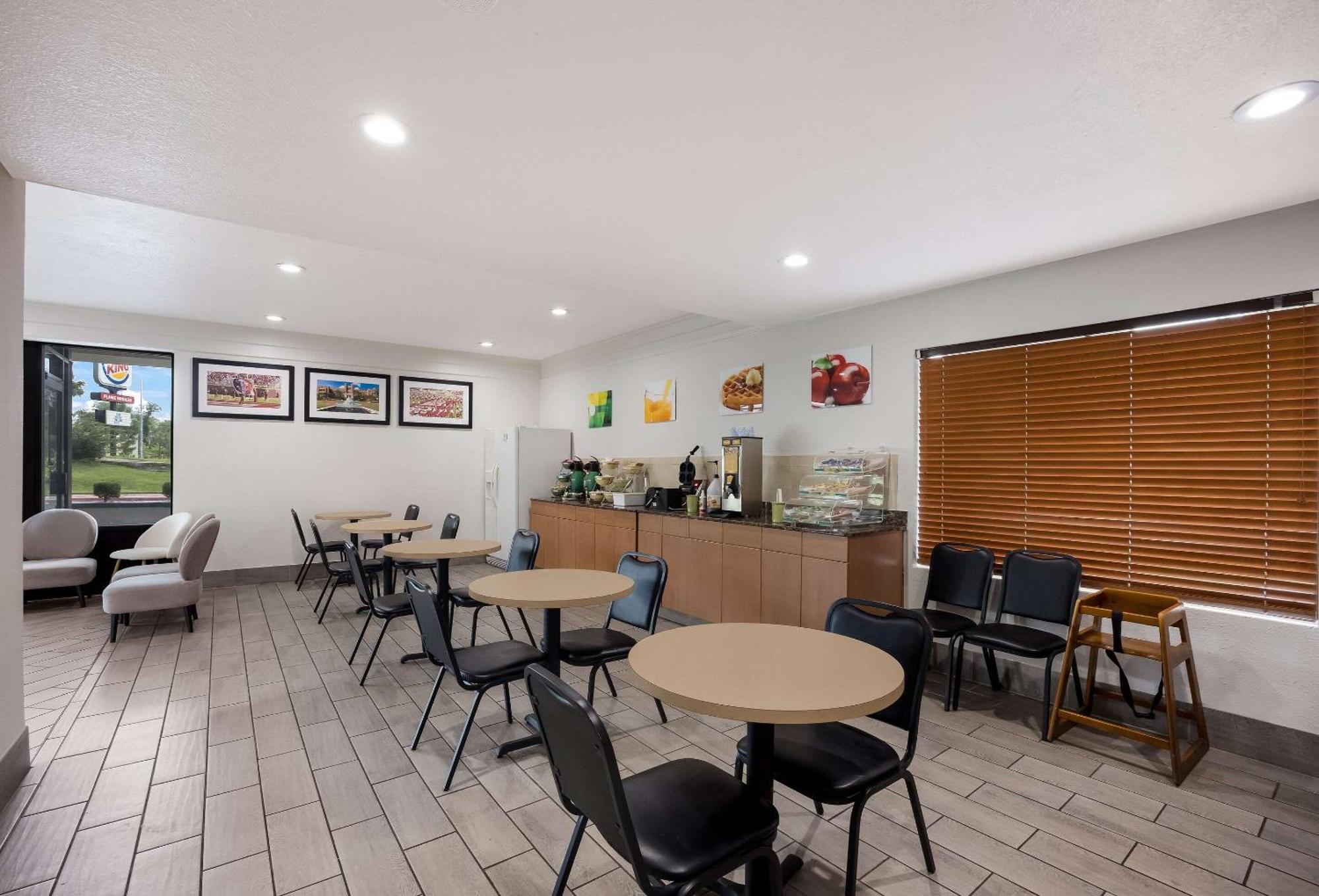 Quality Inn Tallahassee Near University Esterno foto